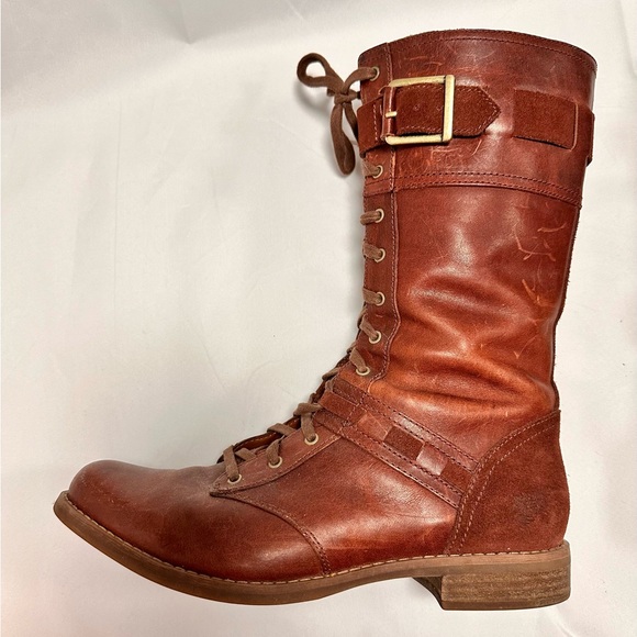 Timberland Leather and Nubuck wide calf boots. - Picture 9 of 15